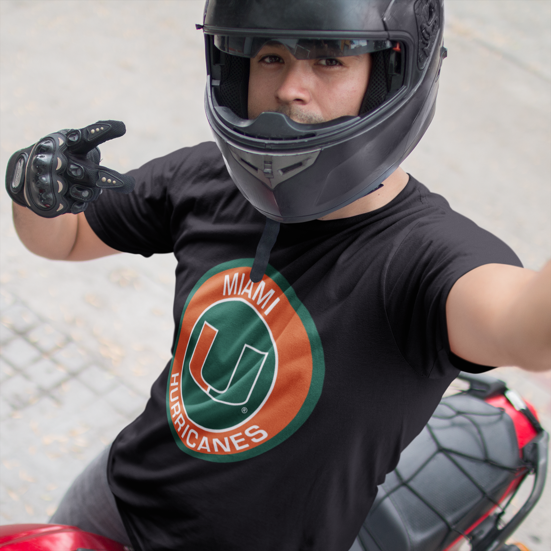 Miami Hurricanes T-Shirt  FREE SHIPPING!!!